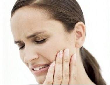 天津种植牙医院带你了解，女性什么时候拔牙对身体影响最小