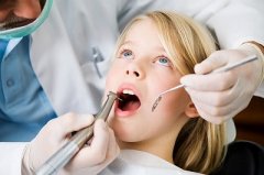 儿童牙齿不齐如何正确把握矫正期？
