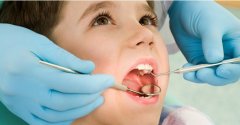 孩子出现龋齿多半与缺钙有关