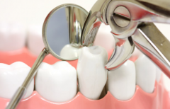 天津海德堡联合口腔医生讲解正畸一定要拔牙齿吗？